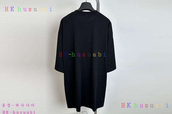 NEW 돌체앤가바나 반팔티 신상 DG 559003