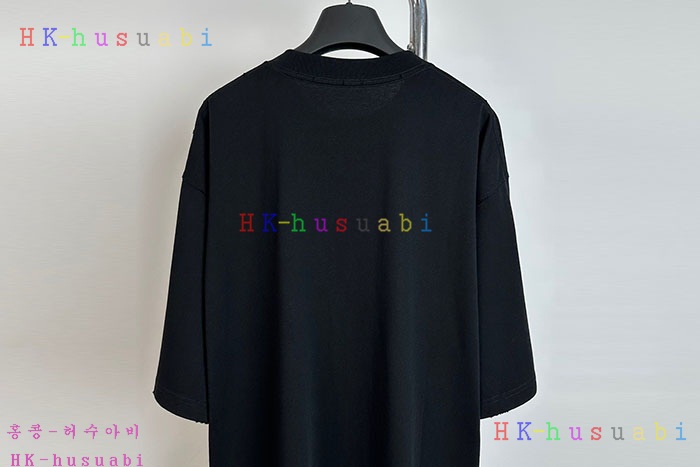 NEW 돌체앤가바나 반팔티 신상 DG 559003