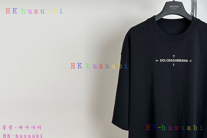 NEW 돌체앤가바나 반팔티 신상 DG 559003