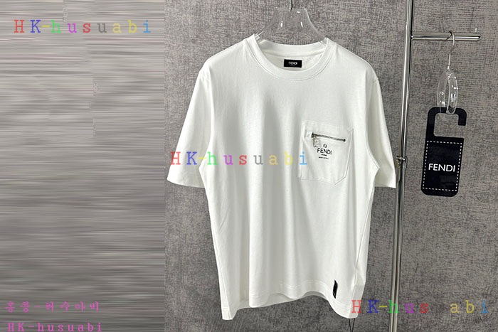 NEW 펜디 반팔티 신상 F 885501