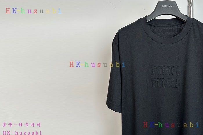 NEW 미우미우 반팔티 신상 MU 533517