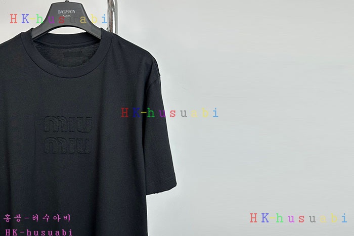 NEW 미우미우 반팔티 신상 MU 533517