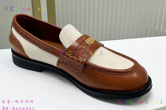 NEW 미우미우 로퍼 신상 M 8557045
