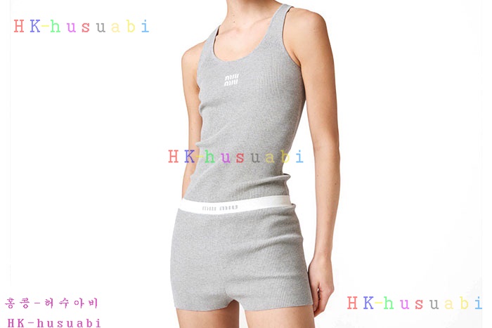NEW 미우미우 나시 신상  M 3325009