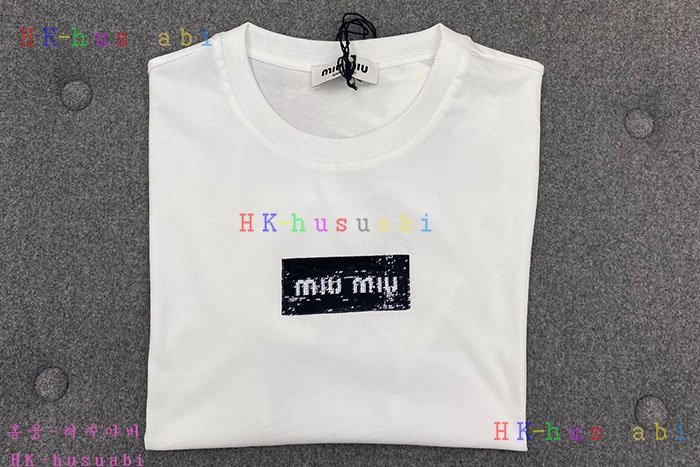 NEW 미우미우 반팔티 신상  M 3325005