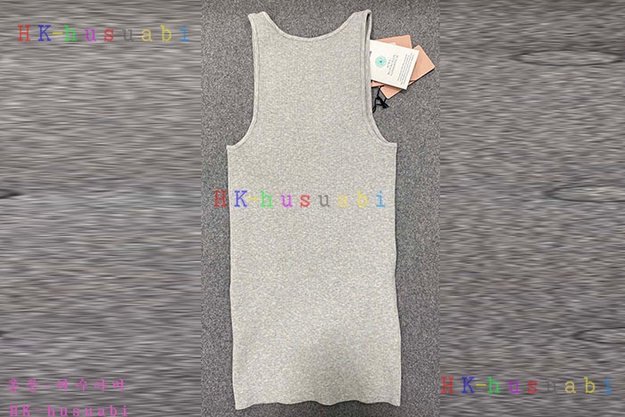 NEW 미우미우 나시 신상  M 3325009