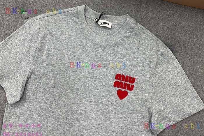 NEW 미우미우 반팔티 신상  M 3325003