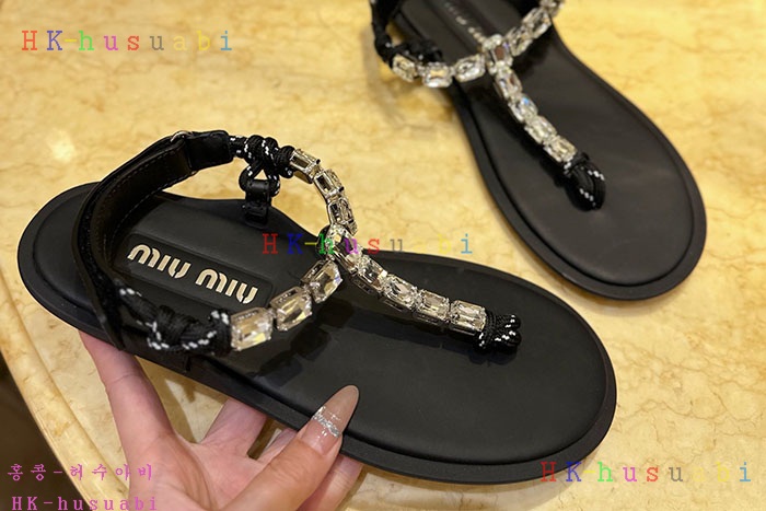 NEW 미우미우 샌들 신상 MU 554018