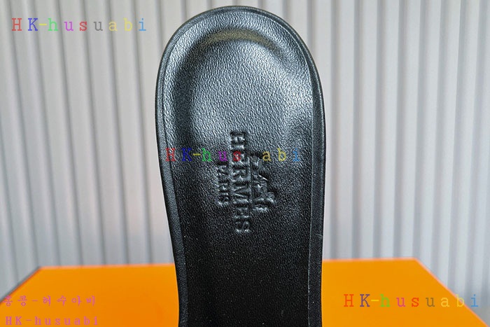 NEW 에르메스 샌들 신상 H 748902