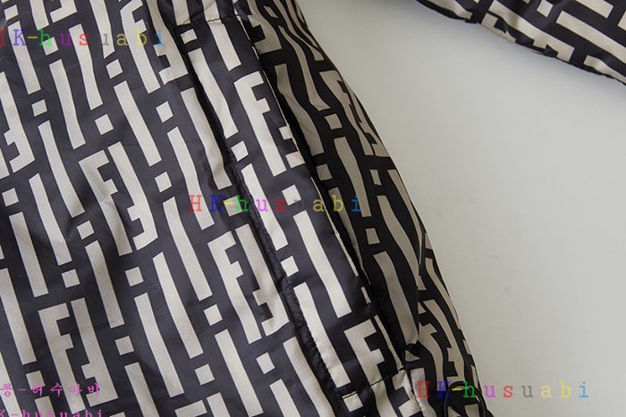 NEW 펜디 패딩 신상 FD 995511