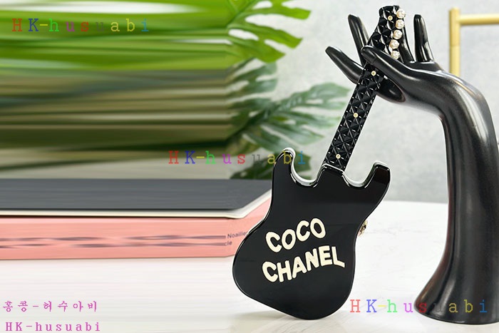 ★미러급★샤넬 GUITAR MINAUDIERE AS4955