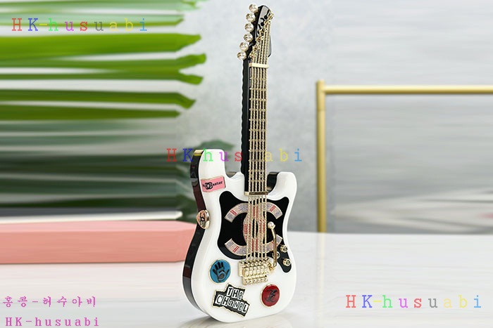 ★미러급★샤넬 GUITAR MINAUDIERE AS4955