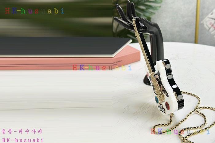 ★미러급★샤넬 GUITAR MINAUDIERE AS4955
