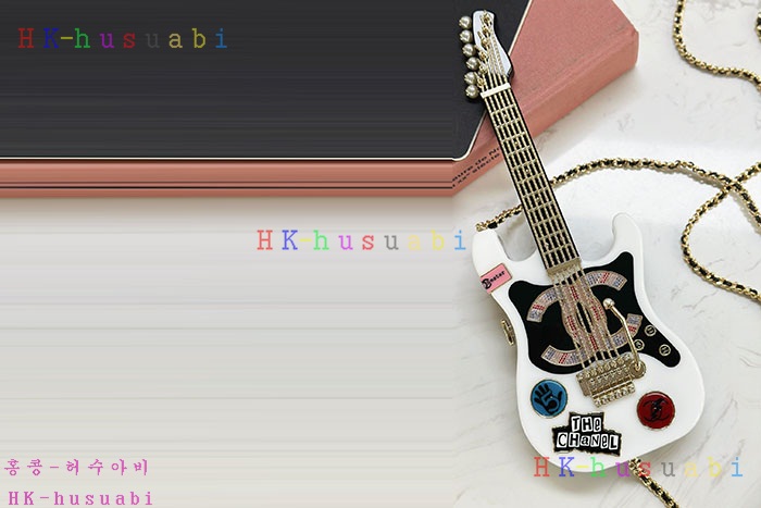 ★미러급★샤넬 GUITAR MINAUDIERE AS4955