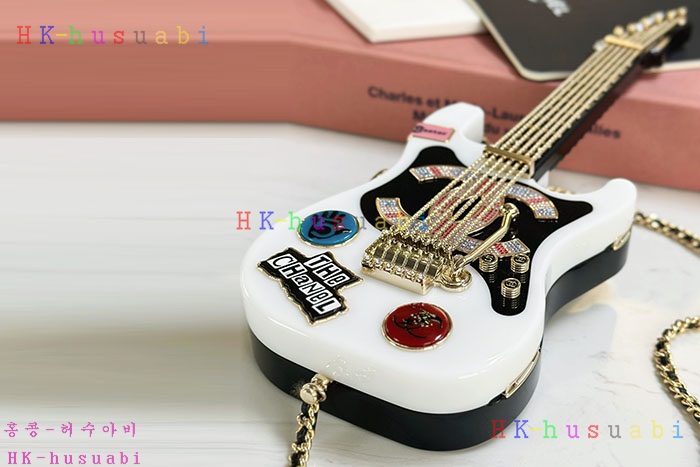 ★미러급★샤넬 GUITAR MINAUDIERE AS4955