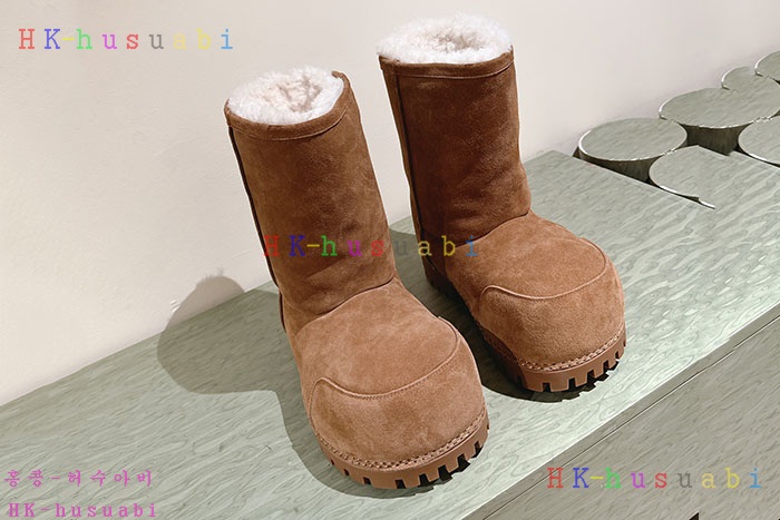 NEW 발렌시아가 부츠 신상 B 656605