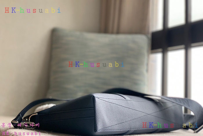 ★미러급★루이비통 테이크 오프 브리프케이스 M21440