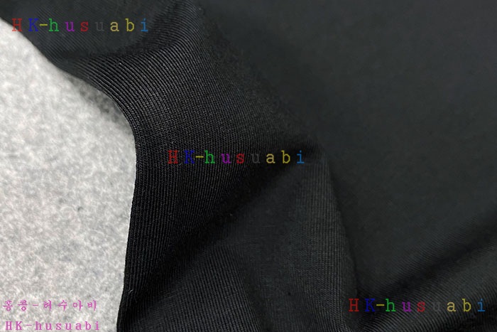 NEW 프라다 긴팔티 신상 P 1458017