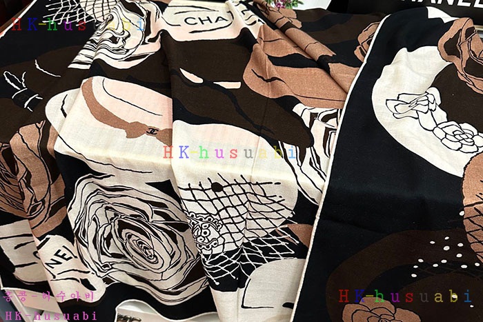 NEW 샤넬  스카프 신상 C 614054