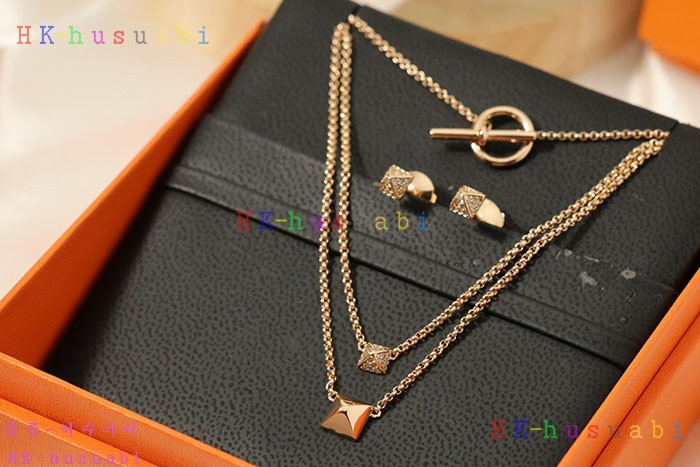 NEW 에르메스 목걸이 신상 H 582234