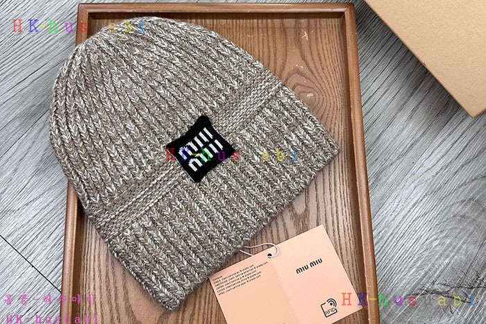 NEW 미우미우 모자 신상 MU 4788012