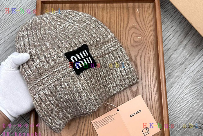 NEW 미우미우 모자 신상 MU 4788012