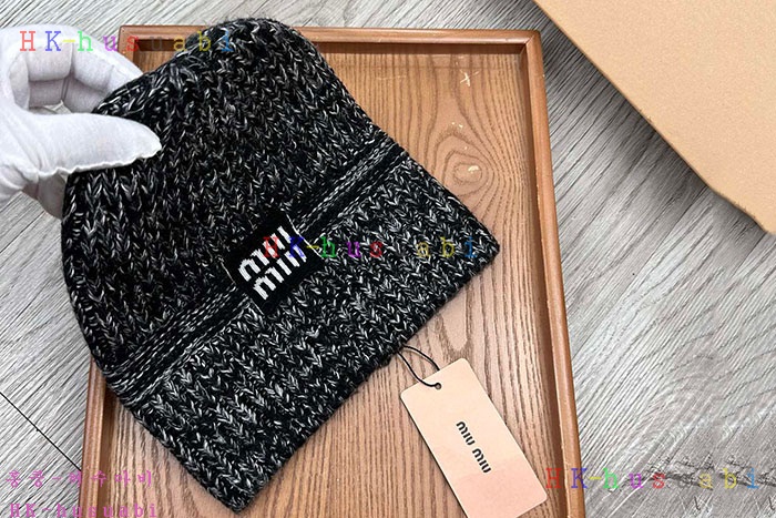 NEW 미우미우 모자 신상 MU 4788015