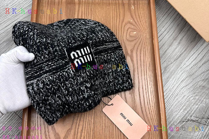 NEW 미우미우 모자 신상 MU 4788015