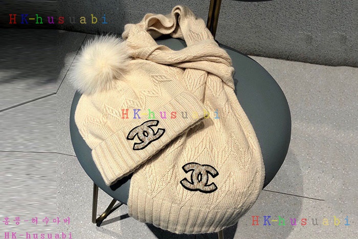 NEW 샤넬 모자 머플러셋트 신상 C 774739