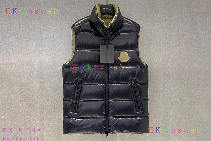 NEW 몽클레어 패딩조끼 신상 M 3654441