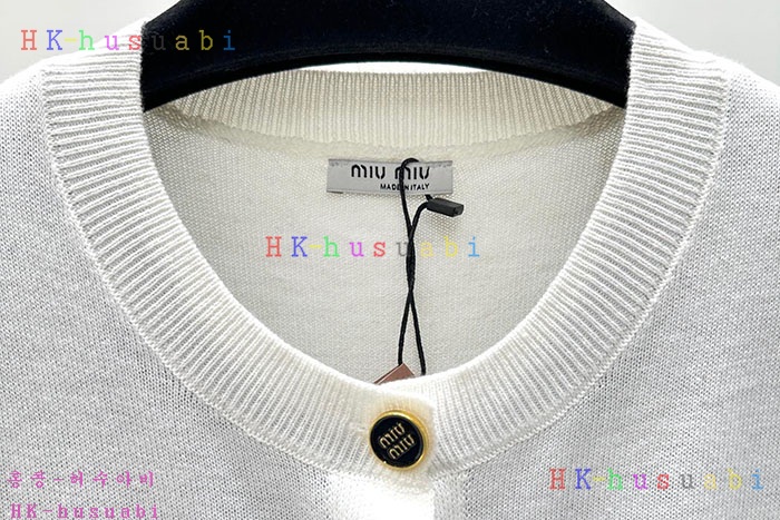 NEW 미우미우 가디건 신상   M 3114015