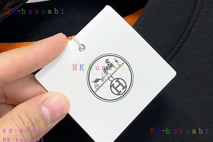 NEW 에르메스 긴팔티 신상 H 114883