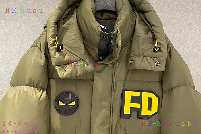 NEW 펜디 패딩 신상 FD 4488579