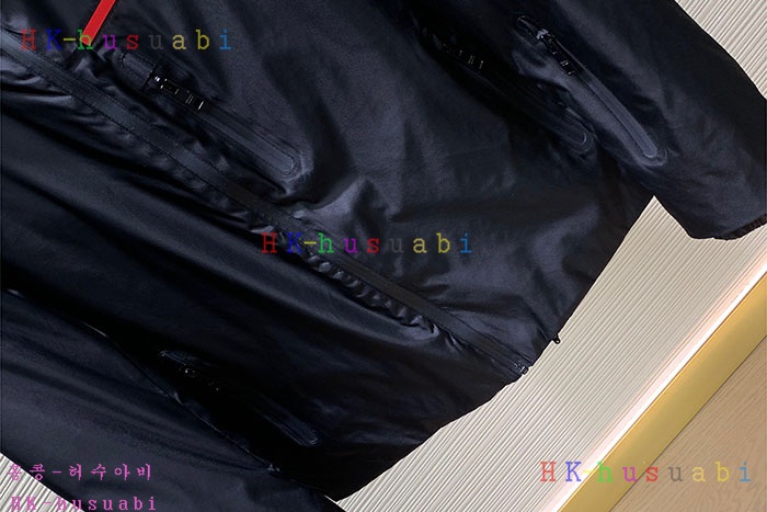 NEW 프라다 패딩 신상 P 4475032