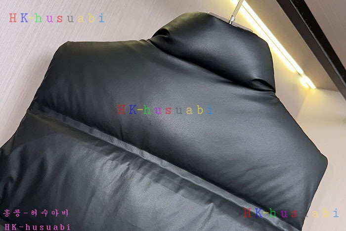 NEW 버버리 패딩조끼 신상 BB  1408807