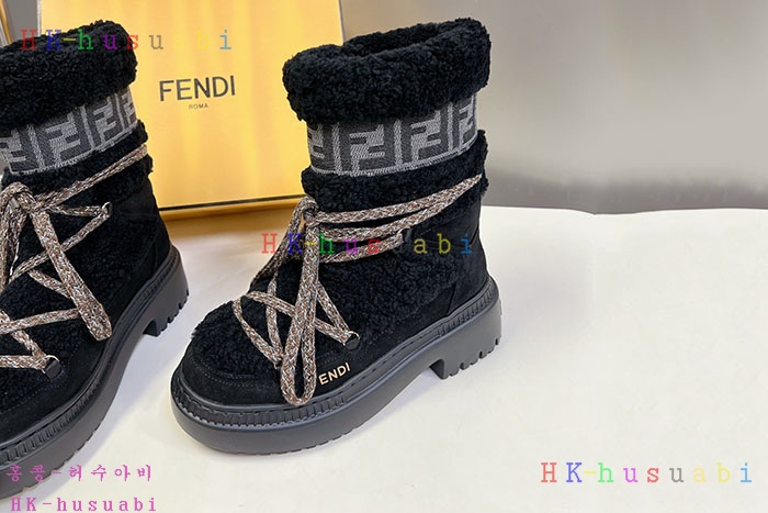 NEW 펜디 부츠 신상 FD 6988702