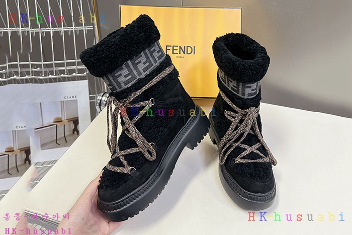 NEW 펜디 부츠 신상 FD 6988702