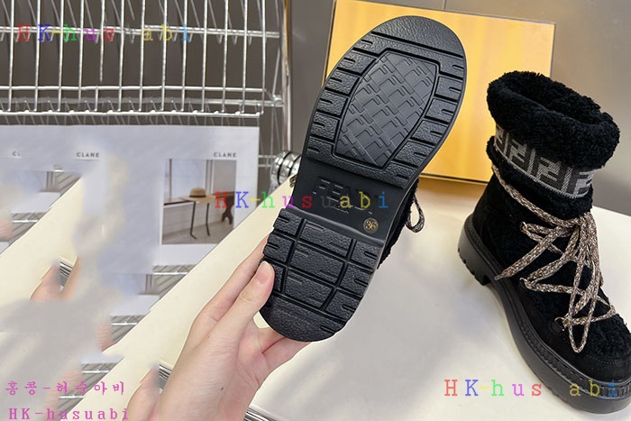 NEW 펜디 부츠 신상 FD 6988702