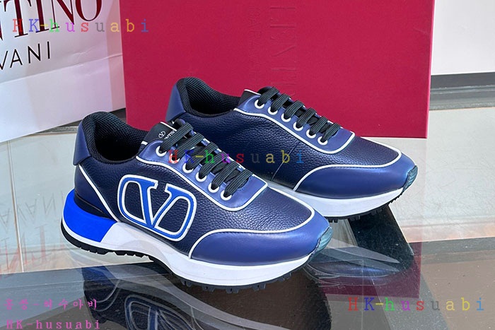 NEW 발렌티노 스니커즈 신상 V 558001