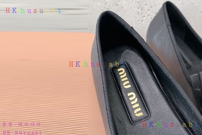 NEW 미우미우 신발 신상 MU 5833018