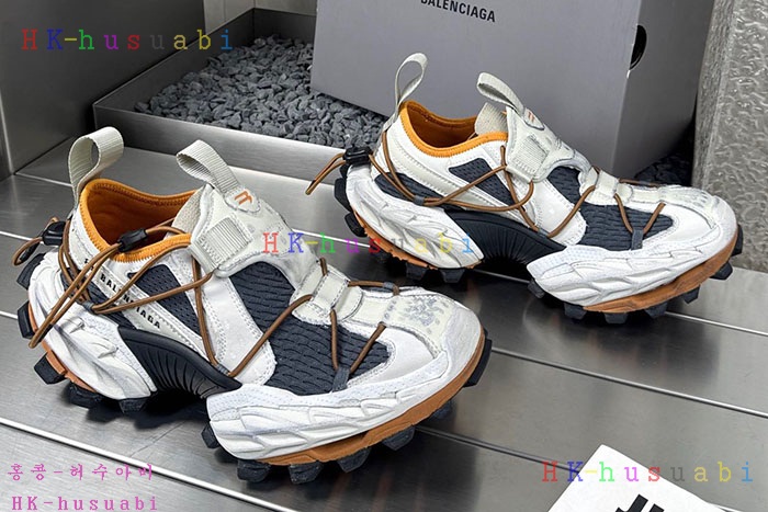 NEW 발렌시아가 스니커즈 신상 B 7550111