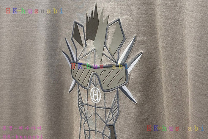 NEW 에르메스 반팔티 신상 H 8599505