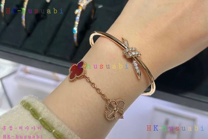 NEW 티파니앤코 팔찌 신상 T 958001