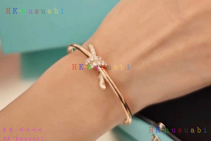 NEW 티파니앤코 팔찌 신상 T 958001