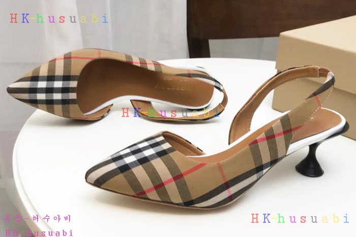 NEW 버버리 신발 신상 B  5589951