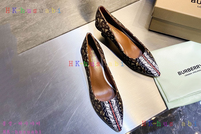 NEW 버버리 신발 신상 B  5589950