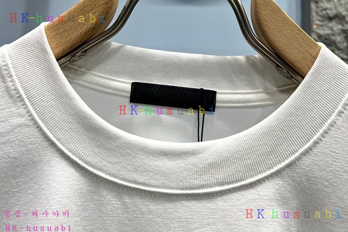 NEW 프라다 반팔티 신상 P 3508040
