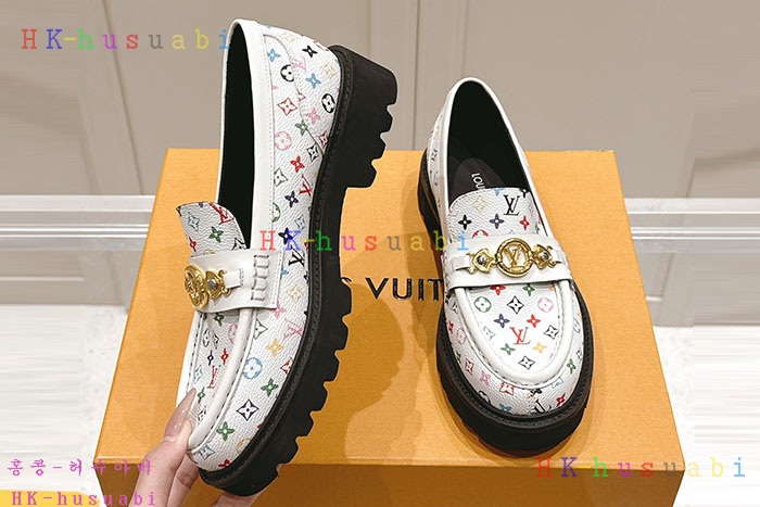 NEW 루이비통 로퍼 신상 LV 6858010