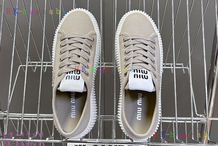 NEW 미우미우 신발 신상 MU 8858040