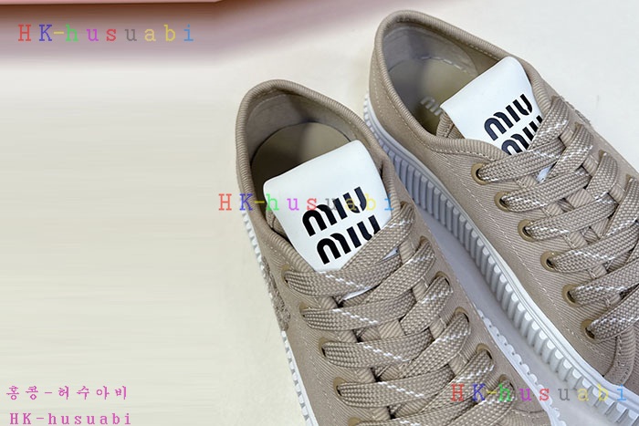 NEW 미우미우 신발 신상 MU 8858040